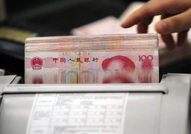 储户们要“警惕”了，多家银行给出最后期限，这些卡有钱也没用了